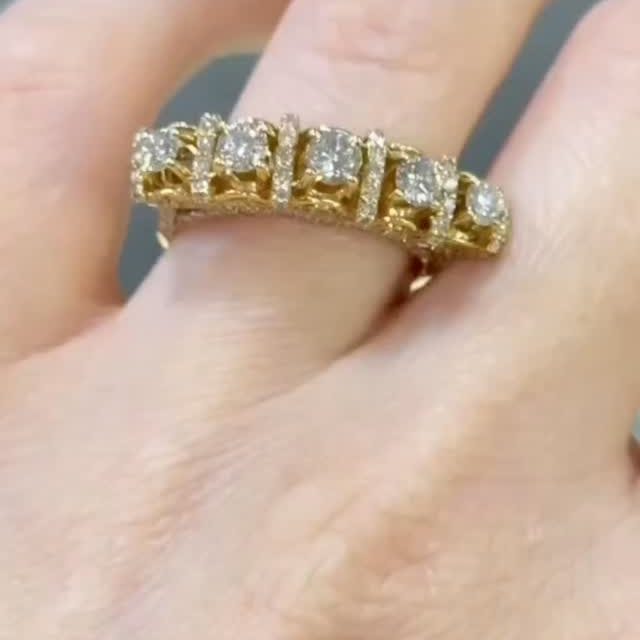 Natural Fancy White Diamonds Ring 💍 
.

20 pointers // Clarity :- SI // G/H
.
.
Star Sives ( SI ) G/H
.
.
14K Yellow Gold 💛
.
6.34 Gram (Ring) Weight

.
You can customise your order in all shape and size.. 
Made By Order!! // Beautiful Bracelets, Rings 💍 Jewellery ✨
.
.
+++Follow for more Diamonds & jewelry content! #ShreeRajGroup